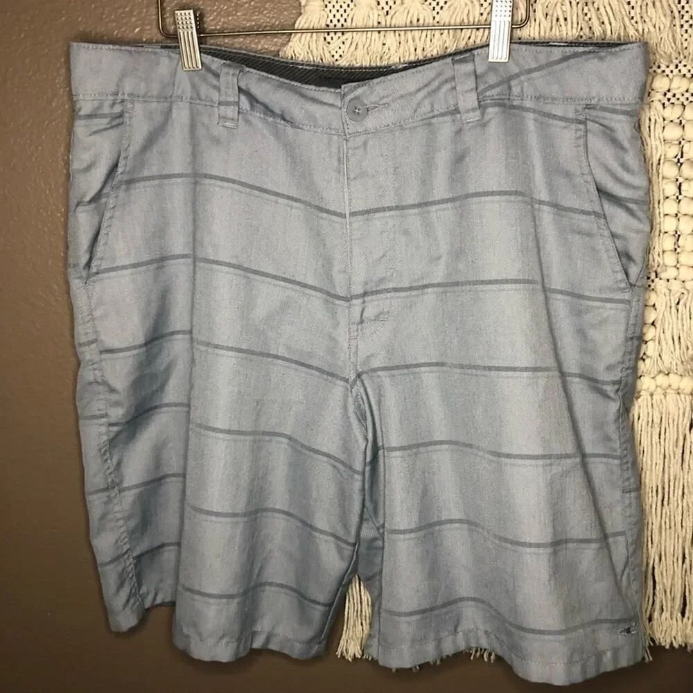 O'Neill Men's Gray Plaid Shorts Size 38
